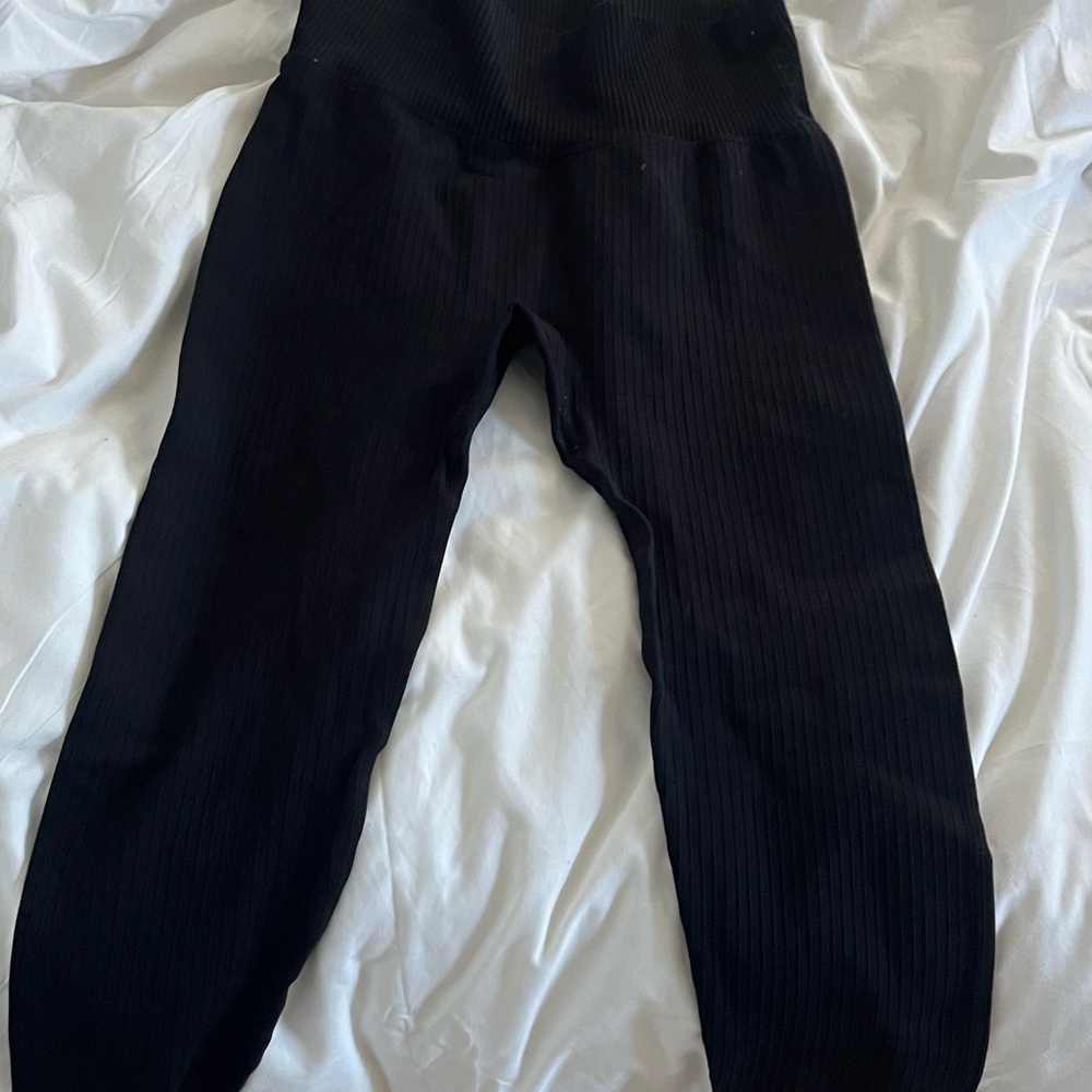 Black Ribbed High Waist Leggings
